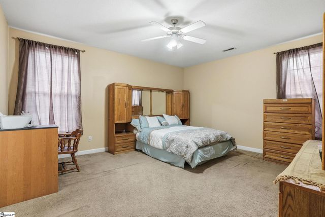 116 Kingsdale Court, Simpsonville, SC 29680