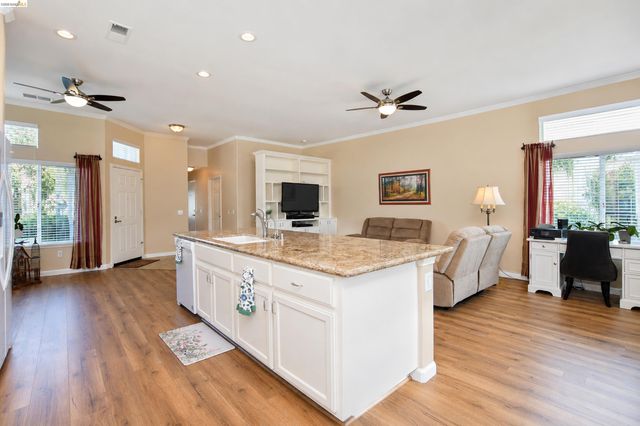 1926 Crispin Drive, Brentwood, CA 94513