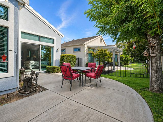1926 Crispin Drive, Brentwood, CA 94513