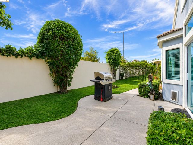 1926 Crispin Drive, Brentwood, CA 94513