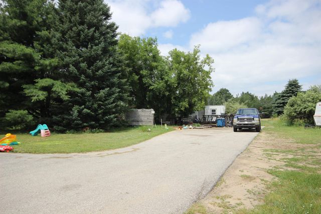 2624 Hartman Road, Traverse City, MI 49685