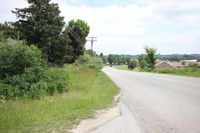 2624 Hartman Road, Traverse City, MI 49685