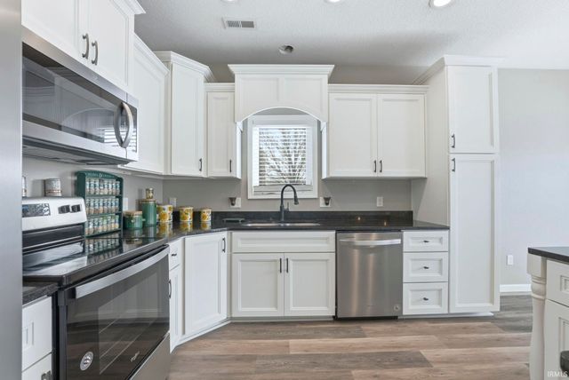 16308 Hawk Ridge Court, Harlan, IN 46743