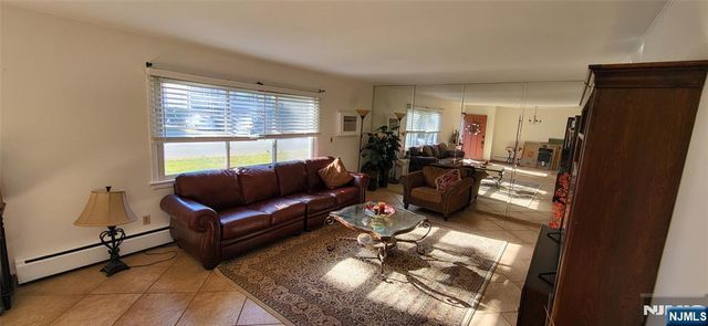 91 Fairhaven Drive, Midland Park, NJ 07432