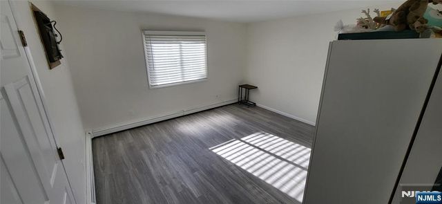 91 Fairhaven Drive, Midland Park, NJ 07432