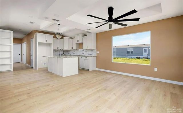 512 Amalia Avenue, Edinburg, TX 78542