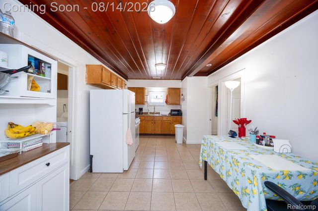 54 Walnut Street, River Rouge, MI 48218