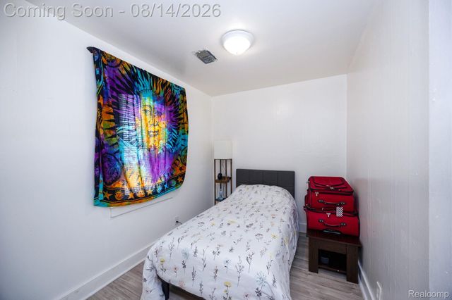 54 Walnut Street, River Rouge, MI 48218