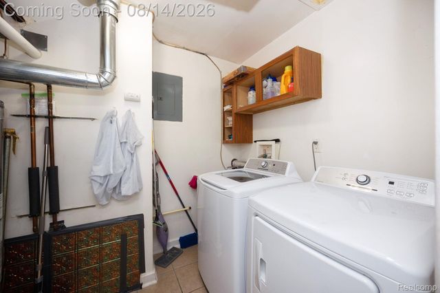 54 Walnut Street, River Rouge, MI 48218