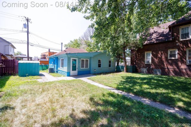 54 Walnut Street, River Rouge, MI 48218