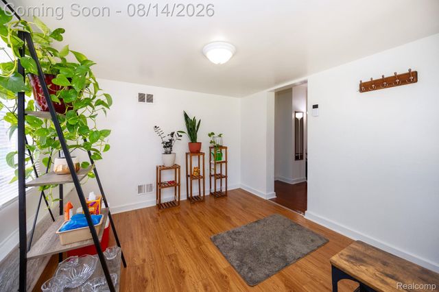 54 Walnut Street, River Rouge, MI 48218