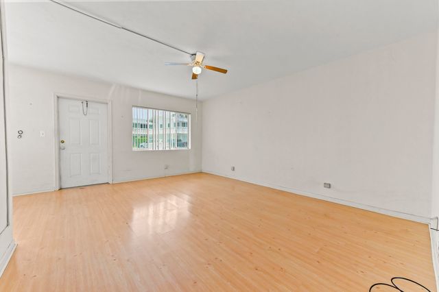 1950 Lake Osborne Drive 9, Lake Worth Beach, FL 33461
