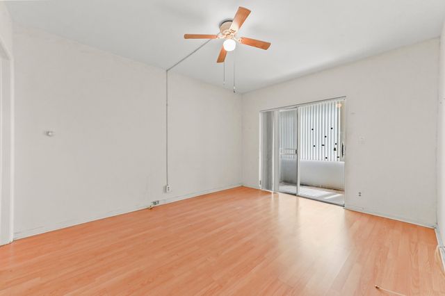 1950 Lake Osborne Drive 9, Lake Worth Beach, FL 33461