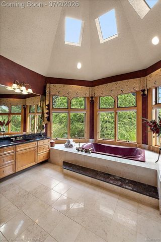 6263 Canter Creek Trail, Grand Blanc Charter Township, MI 48439