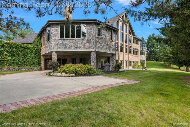 6263 Canter Creek Trail, Grand Blanc Charter Township, MI 48439