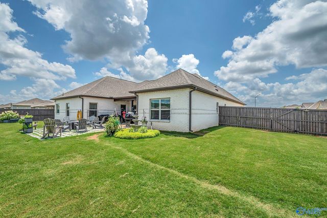 135 Shangrila Way, Meridianville, AL 35759