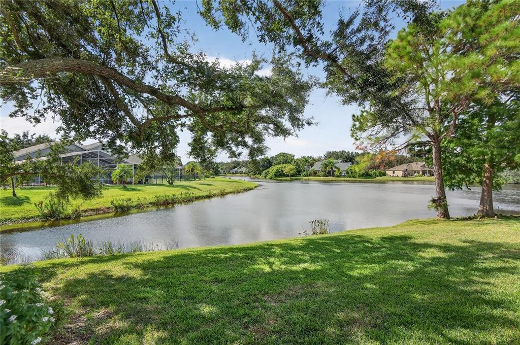 5717 HERONPARK PLACE, Lithia, FL 33547