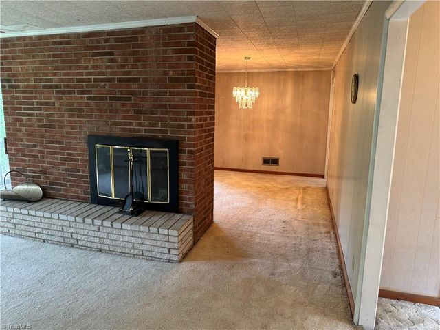 1206 Bridgepoint Road, Greensboro, NC 27405