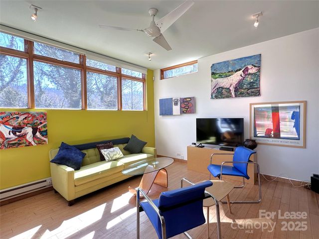 130C Biltmore Avenue, Asheville, NC 28801