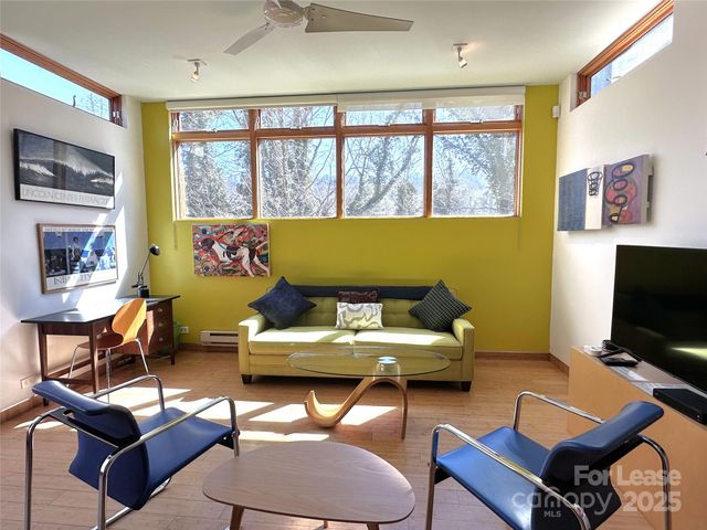 130C Biltmore Avenue, Asheville, NC 28801