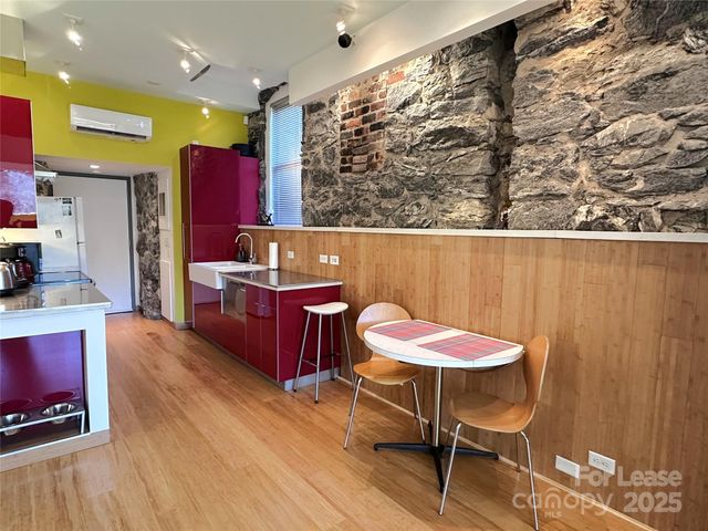 130C Biltmore Avenue, Asheville, NC 28801