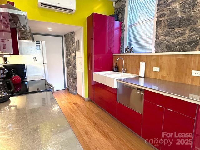 130C Biltmore Avenue, Asheville, NC 28801