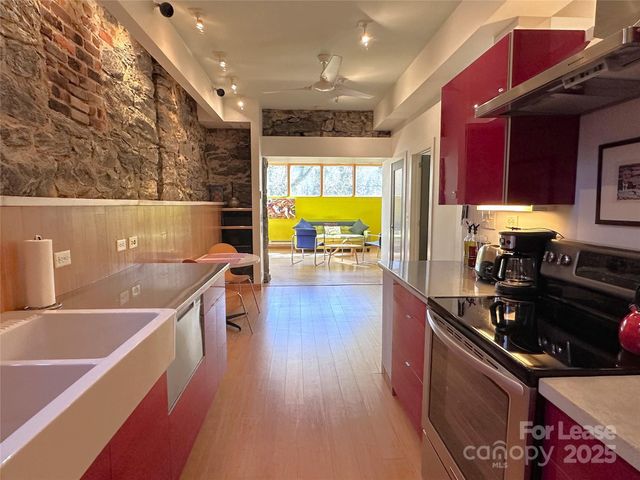 130C Biltmore Avenue, Asheville, NC 28801