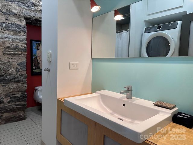 130C Biltmore Avenue, Asheville, NC 28801