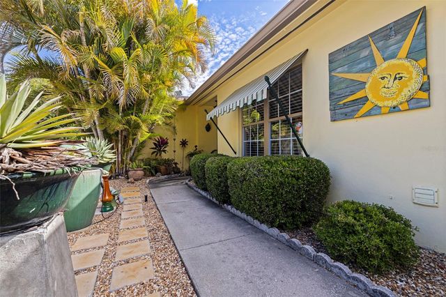 6848 16TH WAY S, St Petersburg, FL 33712