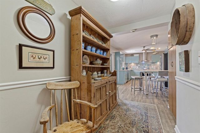 6848 16TH WAY S, St Petersburg, FL 33712