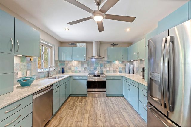 6848 16TH WAY S, St Petersburg, FL 33712