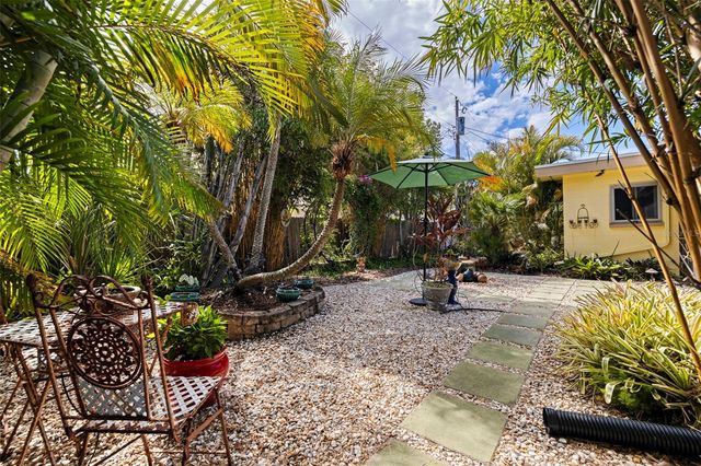 6848 16TH WAY S, St Petersburg, FL 33712