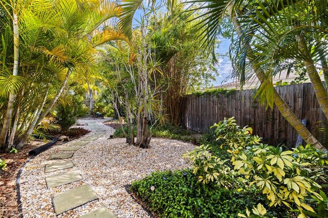 6848 16TH WAY S, St Petersburg, FL 33712