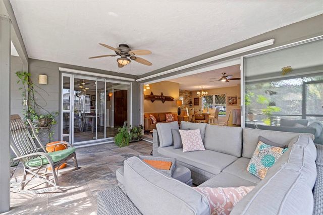 6848 16TH WAY S, St Petersburg, FL 33712