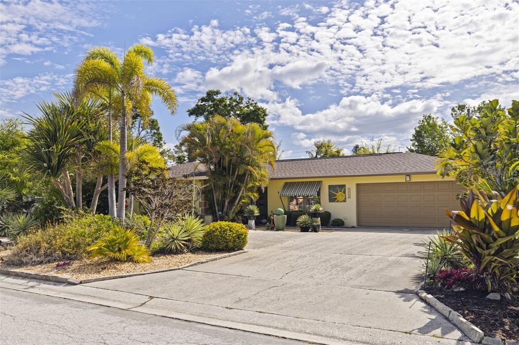 6848 16TH WAY S, St Petersburg, FL 33712