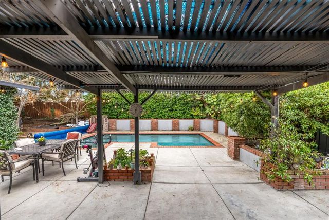 5595 San Antonio Street, Pleasanton, CA 94566