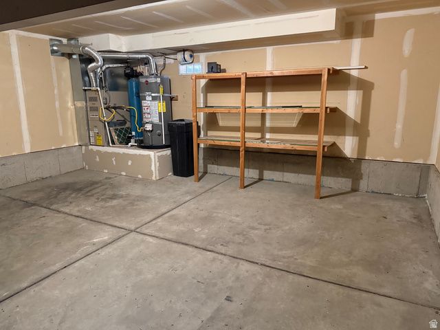 872 W OXFORD DR, North Salt Lake, UT 84054