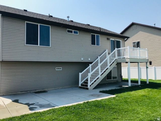 872 W OXFORD DR, North Salt Lake, UT 84054