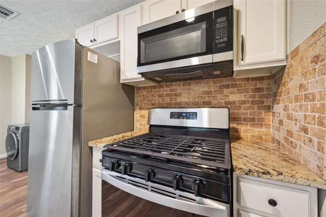 8126 Marcy Drive, Houston, TX 77033