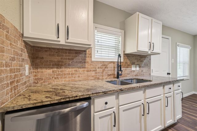 8126 Marcy Drive, Houston, TX 77033