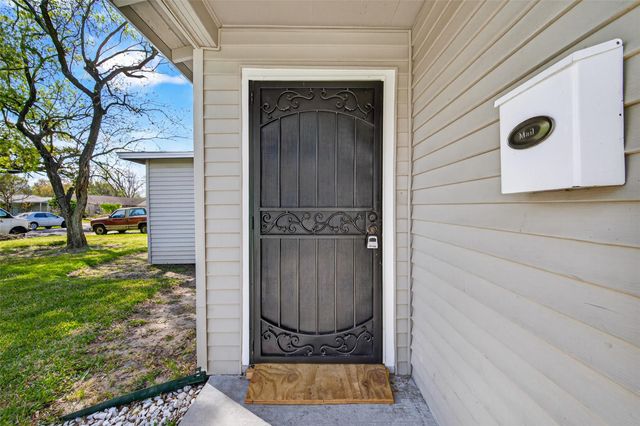 8126 Marcy Drive, Houston, TX 77033