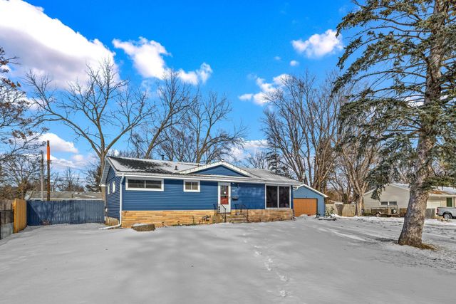 7608 64th Avenue N, Brooklyn Park, MN 55428