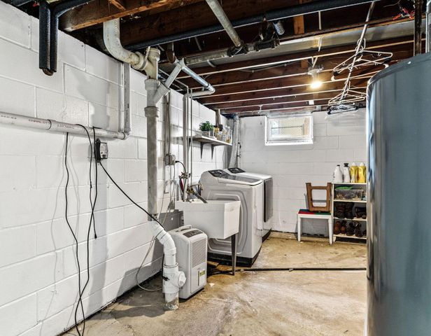 7608 64th Avenue N, Brooklyn Park, MN 55428