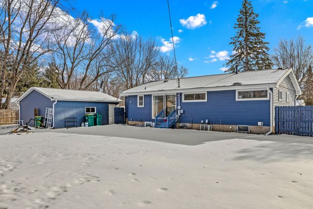 7608 64th Avenue N, Brooklyn Park, MN 55428