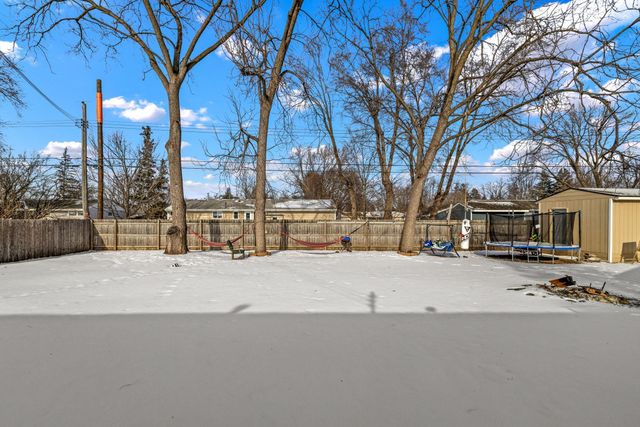 7608 64th Avenue N, Brooklyn Park, MN 55428