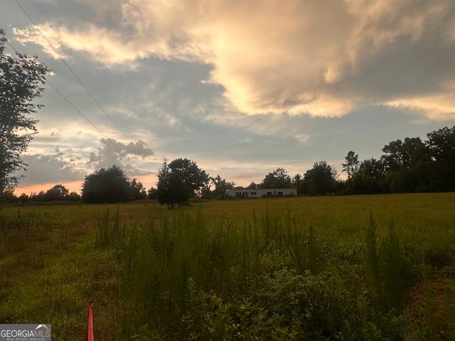 747 Sam Swindle Road, Hull, GA 30646
