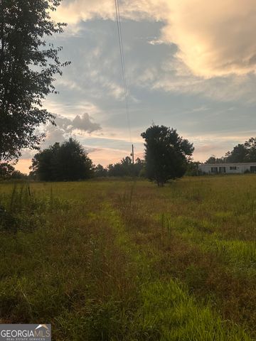 747 Sam Swindle Road, Hull, GA 30646