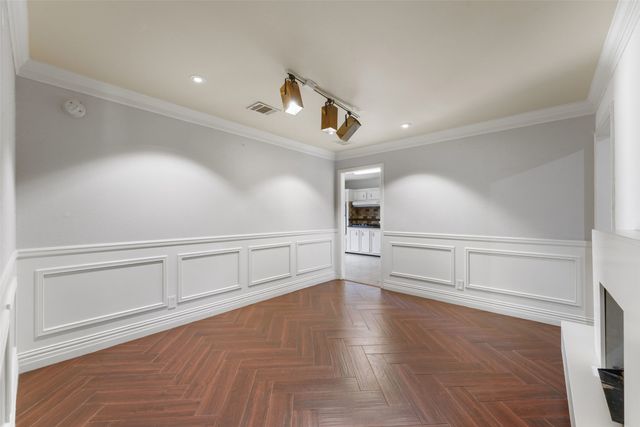 4802 W Mockingbird Lane, Dallas, TX 75209