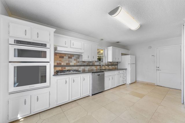 4802 W Mockingbird Lane, Dallas, TX 75209