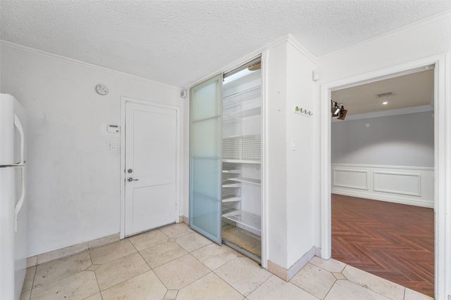 4802 W Mockingbird Lane, Dallas, TX 75209